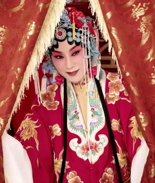 尚长荣我与滕俊杰的相熟相知,是从合作京剧电影霸王别姬开始的
