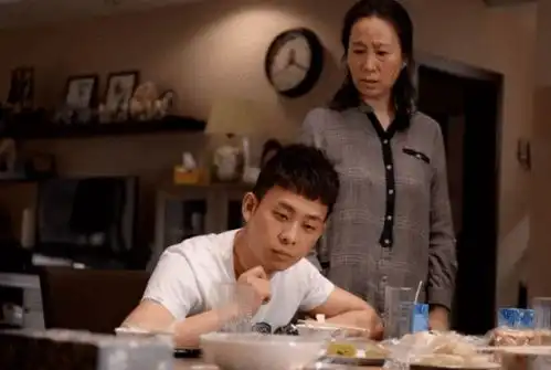 前儿媳月薪3万,婆婆又起了心思,劝说儿子去复婚
