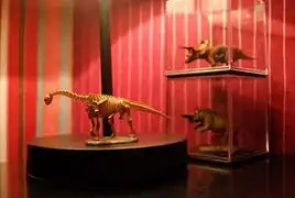 角落里是精美的摆设超小空间浪漫新古典婚房新闻中心