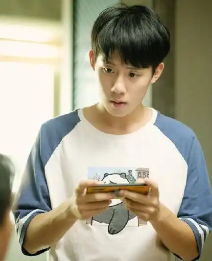 张子枫北电艺考第三,状元撞脸祝无双,获王京花力捧演过封神
