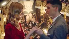 浴血黑帮剃刀党男女主第一次相遇,你听听这是人话吗
