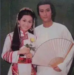 出道45年只演主角,金庸古龙齐赞他侠客形象,周润发3次跪谢他
