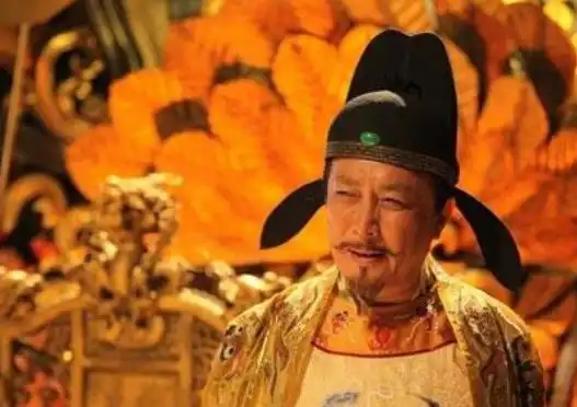 得知皇帝召见,他连夜将儿子们送去当和尚,皇帝知道后哈哈大笑