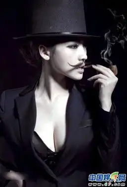 柳岩全裸照曝光北京台女主播靠胸走红