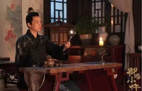 刚有热度就糊王子奇发文告别小仵作,话里话外却为恋情开脱
