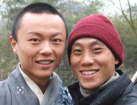 他是李连杰的御用儿子,出名的功夫小子,息影后婚姻生活低调幸福
