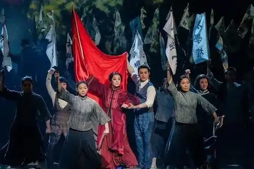 大武汉之夜来了共赏红色经典,一睹他们的风采
