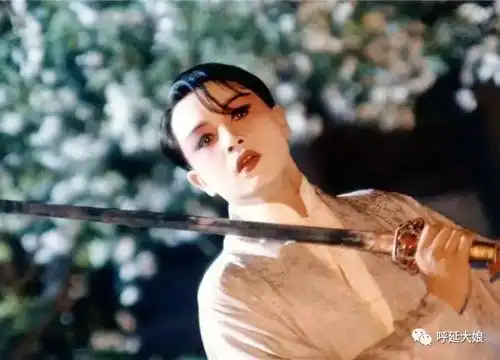 张国荣试妆白蛇造型首次被曝光风华绝代也就这样了吧