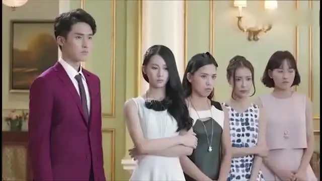 微微一笑很倾城,富二代见到灰姑娘本人都忘了自己的女友还在身边
