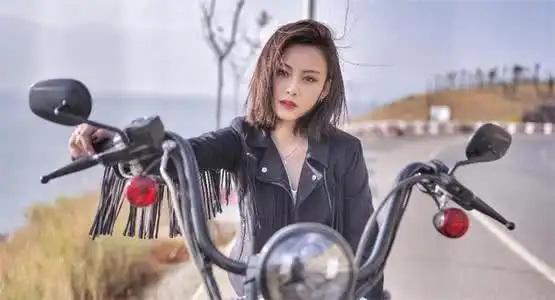 老炮功夫瑜伽唐人街探案都有她,25岁貌美如花,注定前途无量
