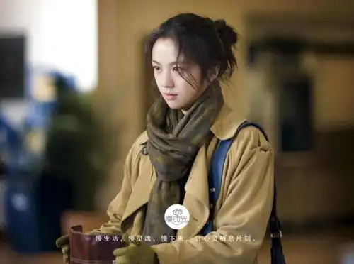 时尚丨一件风衣45种时髦搭配,汤唯杨幂的挚爱,秋天有它就够了
