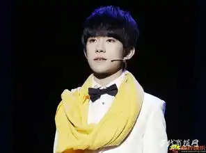 易烊千玺为小王子配音出席首映礼白色西装宛如王子降临