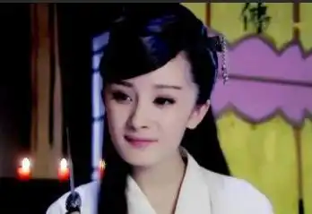 杨幂09年古装旧照曝光,青葱幂你喜欢吗
