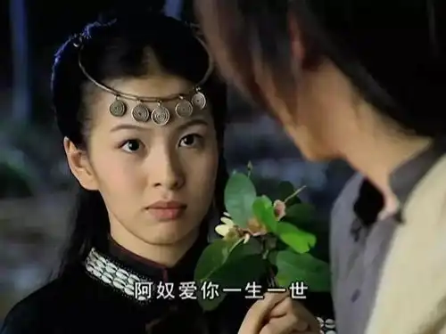 阿奴刘品言十四岁出道,十七岁被阮经天拿了一血