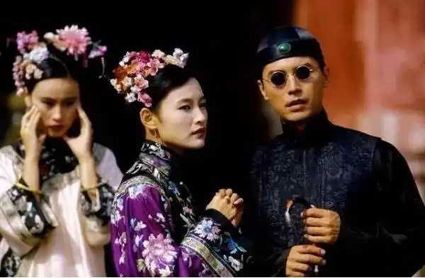 远去的贝托鲁奇和他镜头下的末代皇帝
