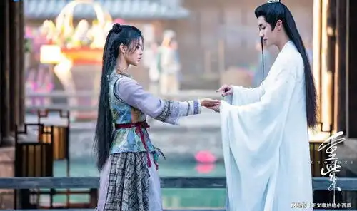 重紫原著万劫的死,揭开了闵素秋和卓昊婚姻的隐痛