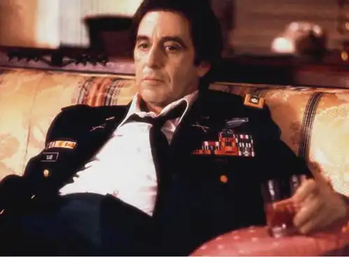 能当上教父的男人,最需要什么气质
