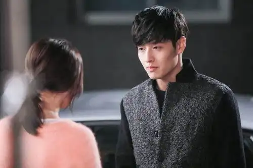 在错的感情里消耗自己,要怎样调整自己的心态
