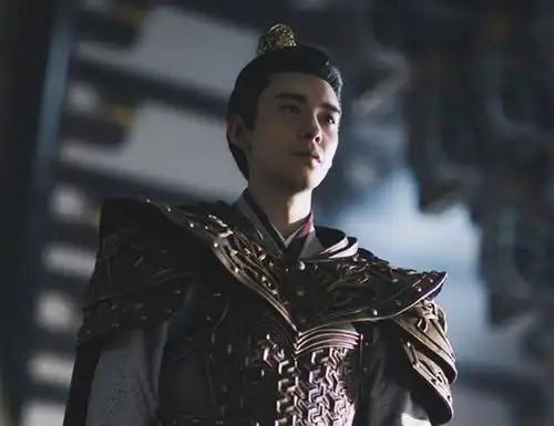 东宫滤镜太强大,男主新剧遭路透,现代装造型被说太普通