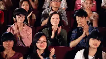 花开半夏再曝剧照多角恋引爱情混战
