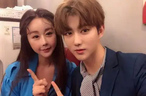 中韩母子恋咸素媛旧照太美对比现在判若两人,打脸整容回应