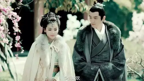 浙大男硕士被暗恋对象拒绝后,一气之下,和自己做的智能充气娃娃结婚了
