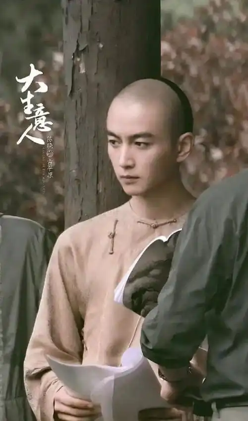 宋茜关晓彤龚俊田曦薇杨紫林更新陈晓杨幂包上恩
