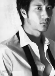 汤唯王力宏床上限制级写真极尽诱惑
