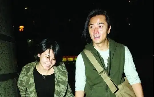 与梁家辉分手后,拒绝星爷追求,如今54岁却仍单身
