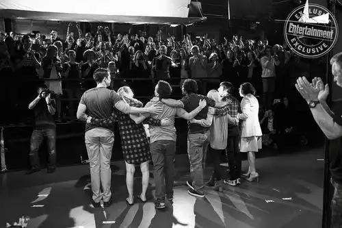 生活大爆炸全剧终陪伴12年的剧最终还是要说再见
