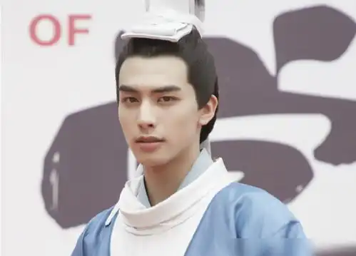 四千年美女鞠婧祎再演古装剧,男主还是偶练出道,熬夜追