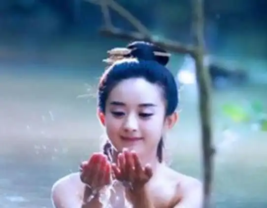 赵丽颖关晓彤刘亦菲热巴杨幂贾静雯,女星古装洗澡照谁最惊艳
