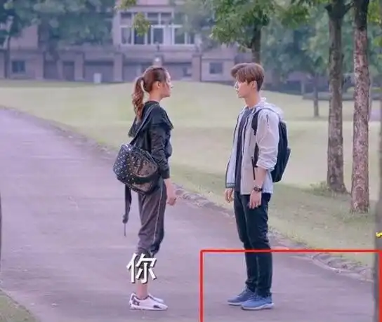 甜蜜暴击首播收视爆表穿帮镜头却满天飞关晓彤遭粗腿替身出卖