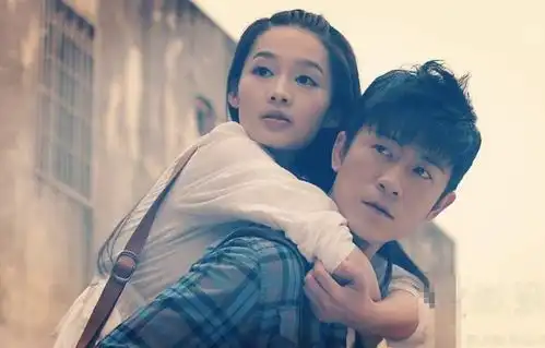 亲妈是导演,干妈也是导演,捧了他20年没红,娶妻改名后却火了