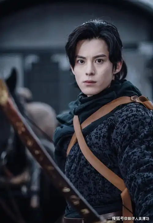 吴磊直播和海报都被撤,疑似被封杀前途未卜,迪丽热巴也被连累
