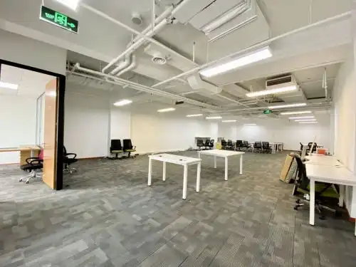 望京soho精装修带家具正对电梯视野开阔出租办公楼租赁北京我爱我家