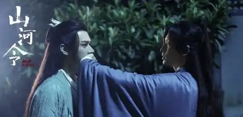 成毅素颜和粉丝合影青簪锁三千热映中