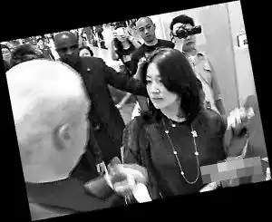 李英爱为陪子女拒演大长今2
