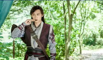 古剑奇谭第二批花絮马天宇李易峰玩熊抱
