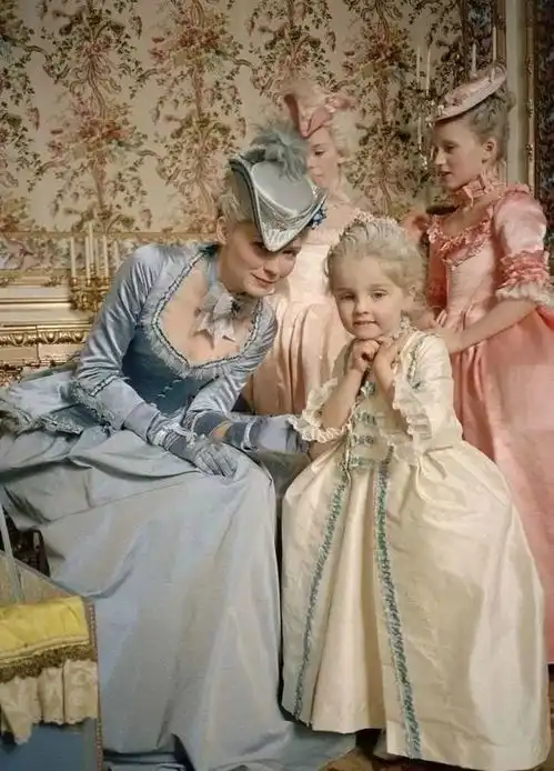 看完优衣库的早春新品,我只想做个马卡龙女孩
