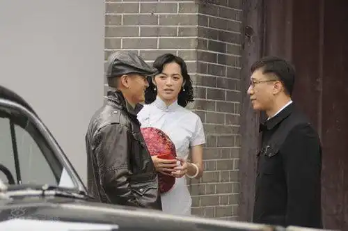 别笑,我是电视旁白党