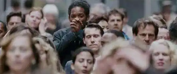 当幸福来敲门,一场中年危机的裸露与逆袭
