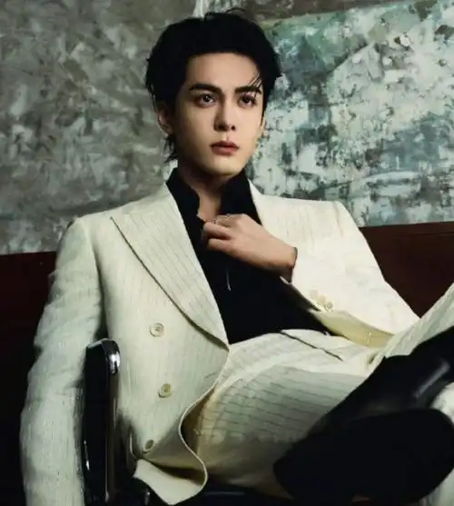 九门阵容曝光陈伟霆重塑经典佛爷,曾舜晞量身打造狗五爷