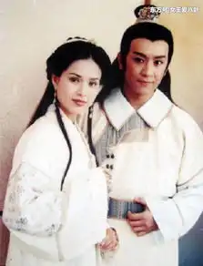 她也参演网络电影了,可不能怪她,她也是被逼上这条路
