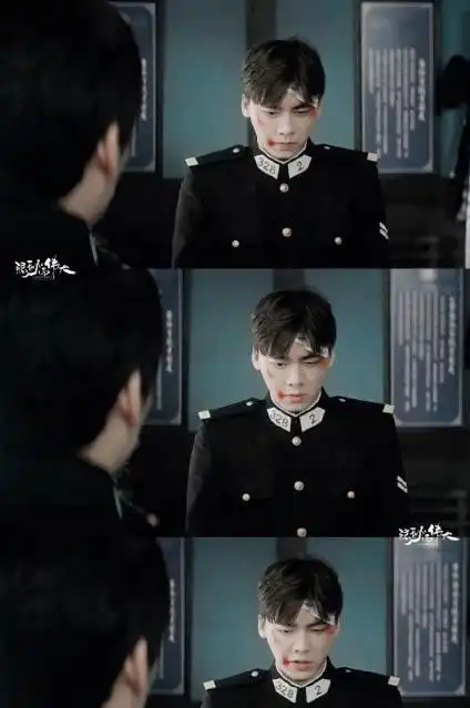 6年前古剑奇谭开机照,热巴好胖且一脸花痴的看着李易峰