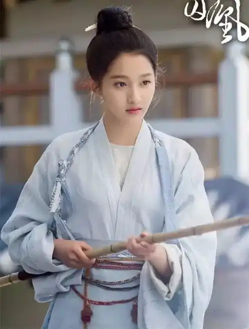 关晓彤接棒郑爽,从杨蓉手里抢来的女主竟然被于正坑了
