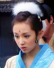 小妖精王子文古装剧照曝光满脸胶原蛋白超灵动