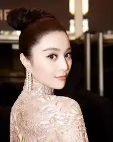 范冰冰将出任戛纳评委回顾范爷的红毯造型