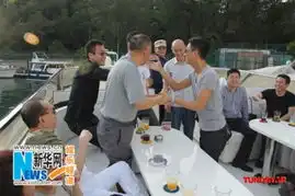 建党伟业香港豪华游轮宴刘烨张家辉相见甚欢
