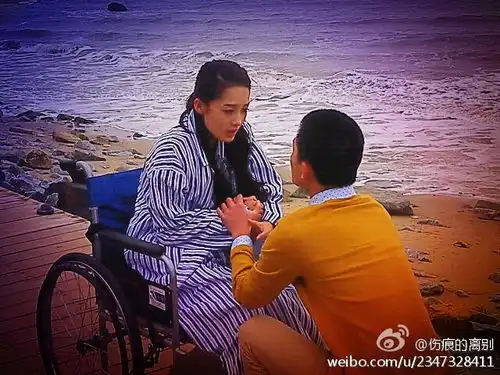 李沁花开半夏剧照1
